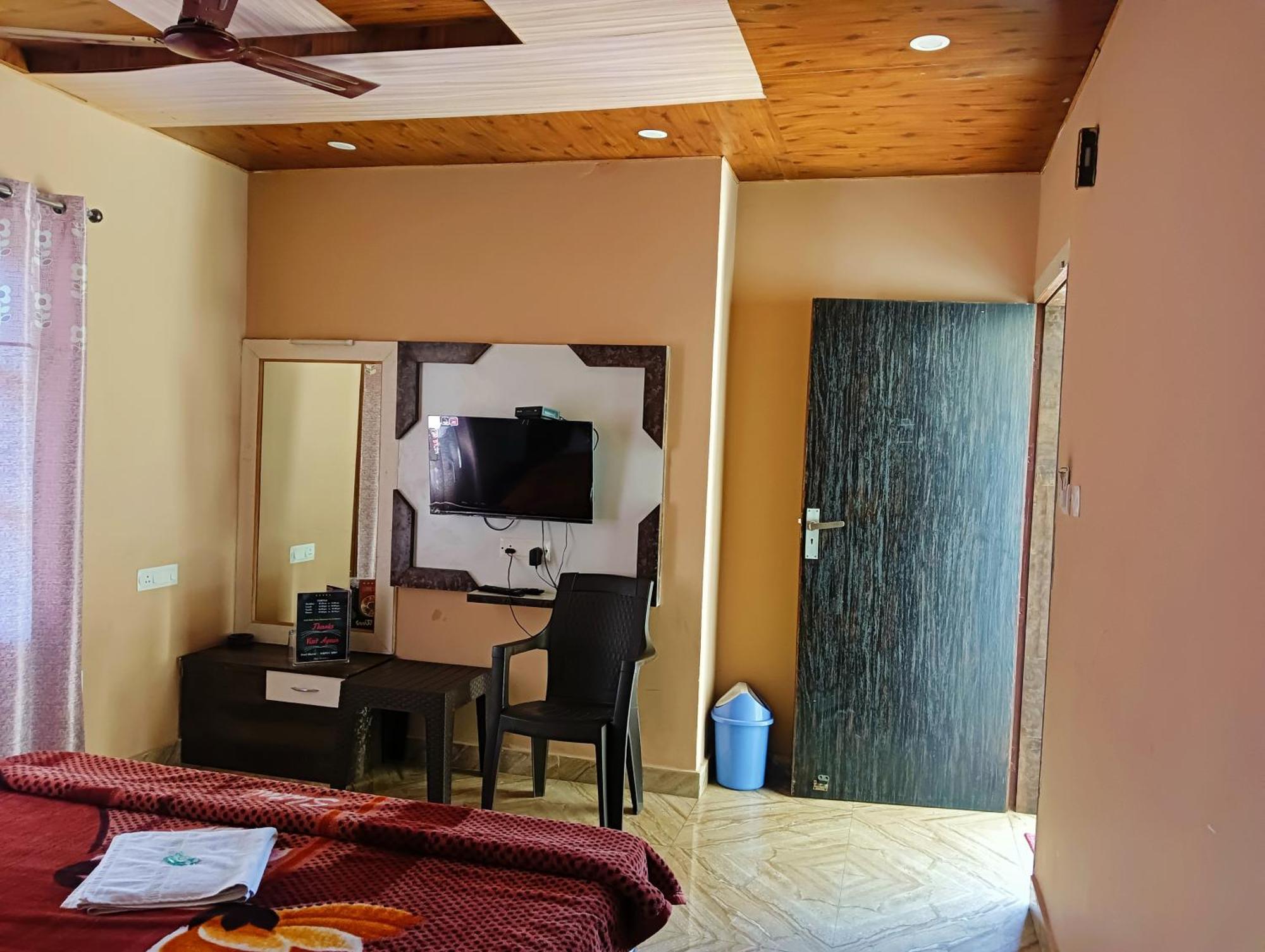 Oak Wood Homestay Banikhet دالهوزي المظهر الخارجي الصورة